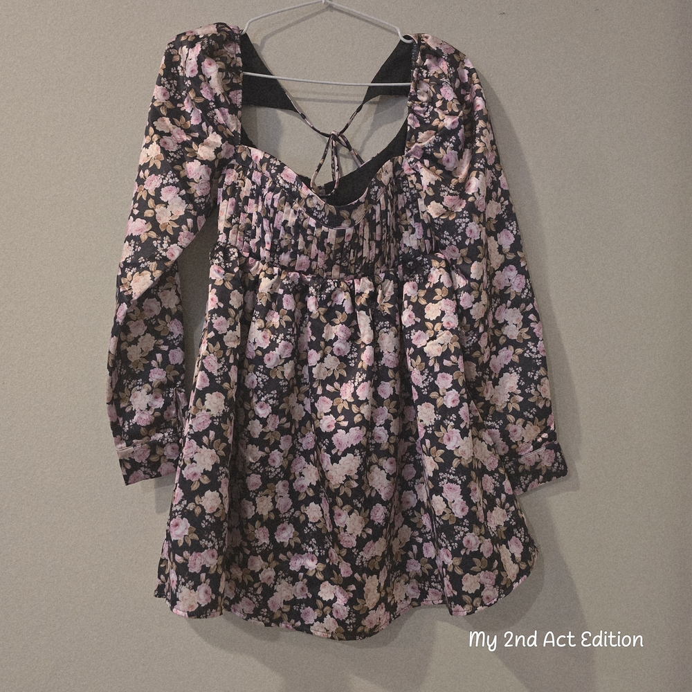 For Love & Lemons Black Floral Satin Mini Dress Open Back Pleated Bust Size XS